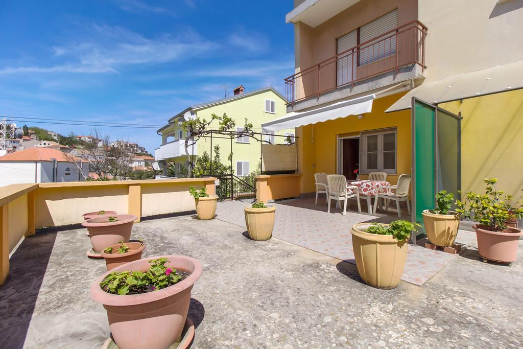 Apartment Oleander Mali Lošinj Eksteriør bilde